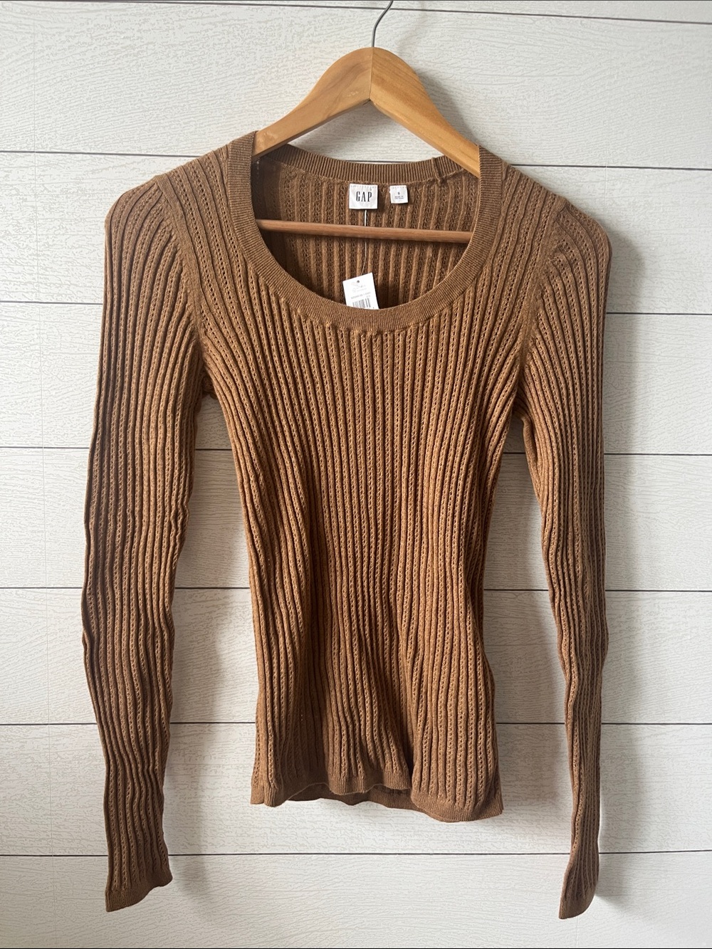 GAP knit sweater S